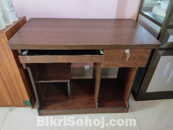 COMPUTER DESK TABLE WITH DRAWER